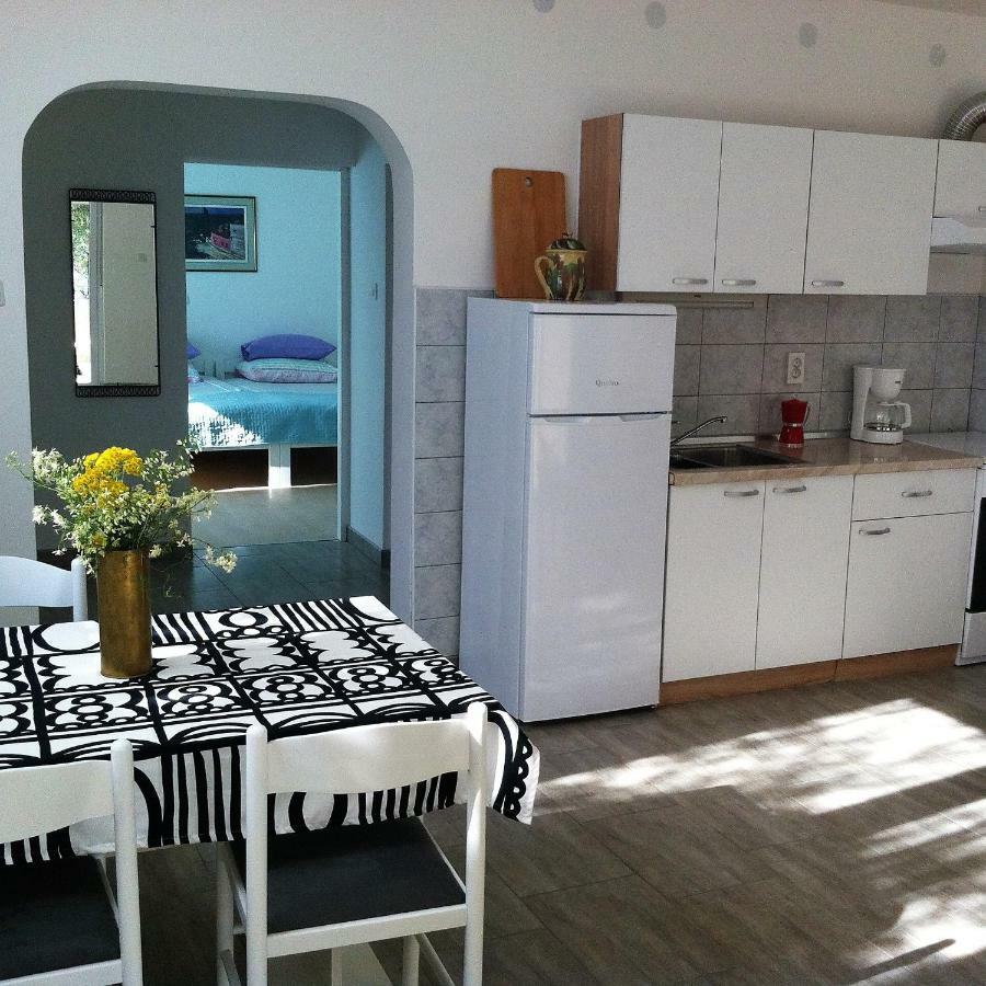 Apartments Olea Пинезичи Экстерьер фото